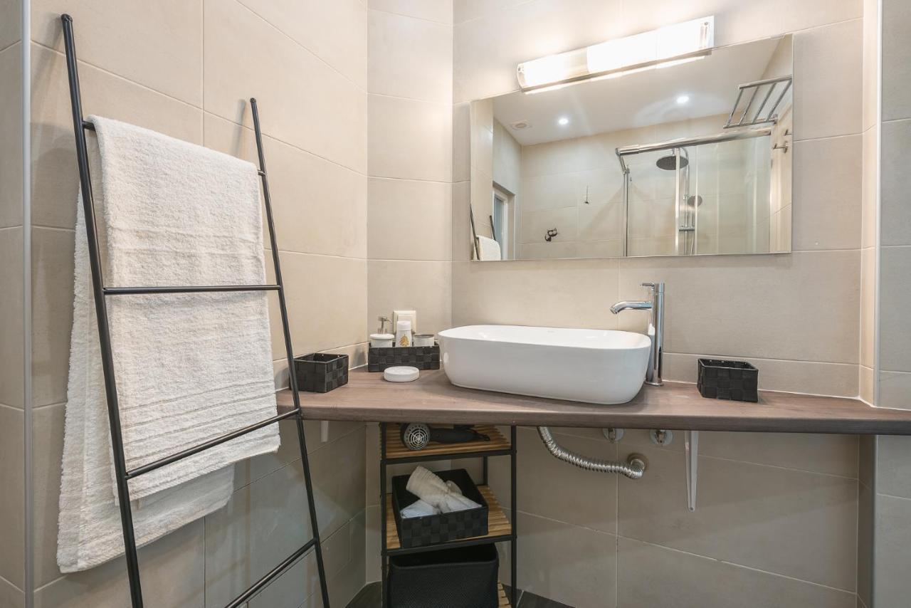 Superb Acropolis View 3Bd Apt In Historical Center Atina Dış mekan fotoğraf